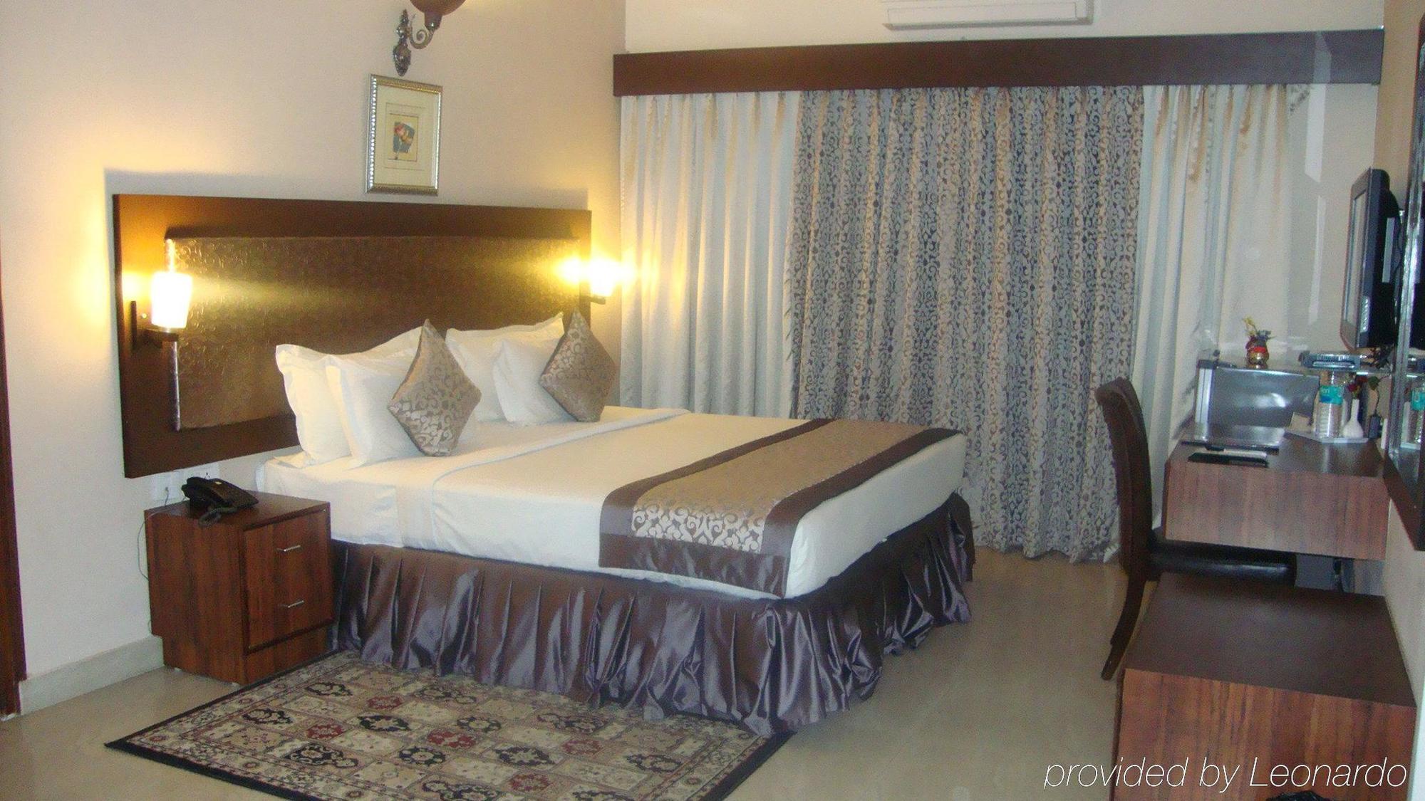 Genx Banjara Hill 1589 Hotel Хидерабад Екстериор снимка