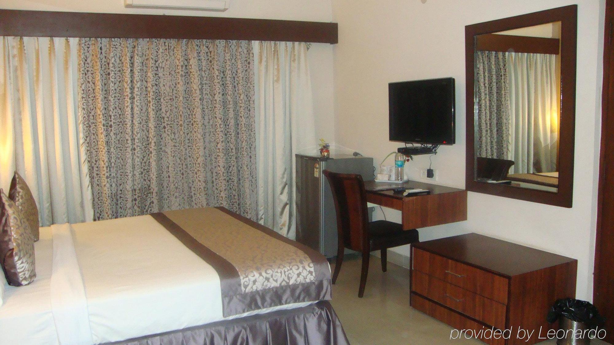 Genx Banjara Hill 1589 Hotel Хидерабад Екстериор снимка