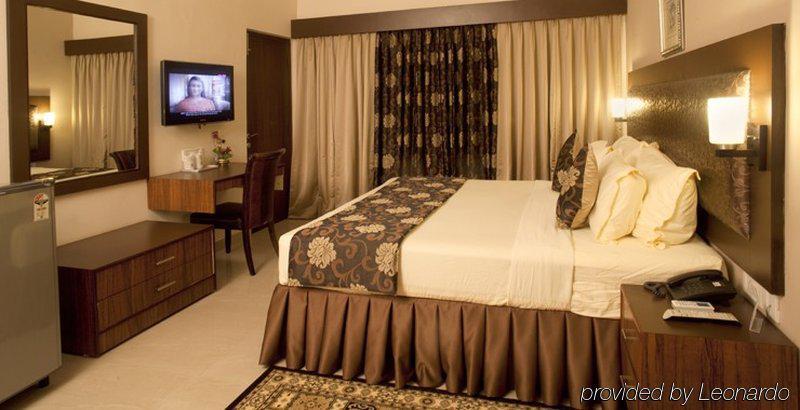 Genx Banjara Hill 1589 Hotel Хидерабад Екстериор снимка